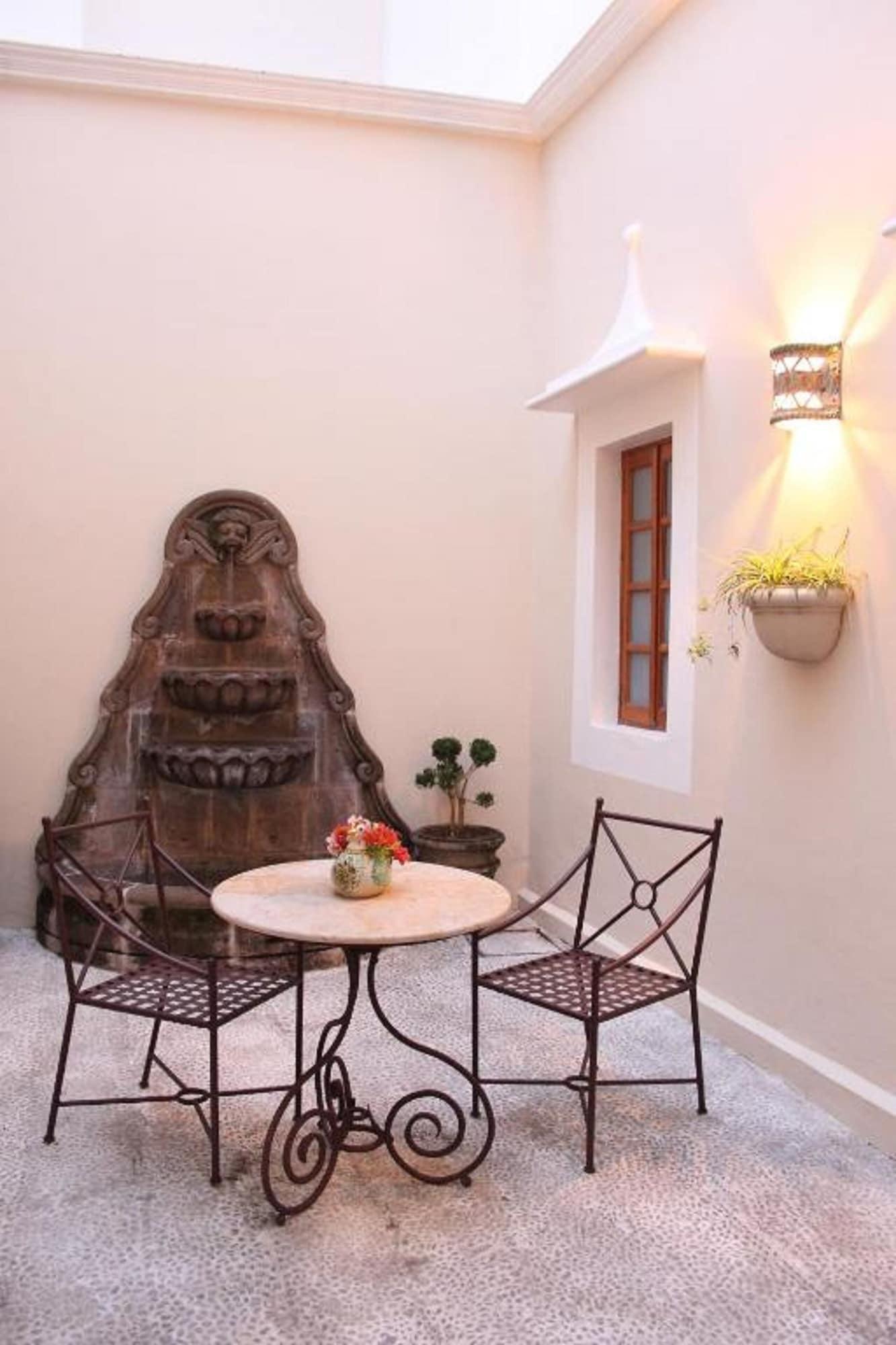 Hotel Boutique La Casa Azul Куернавака Екстериор снимка
