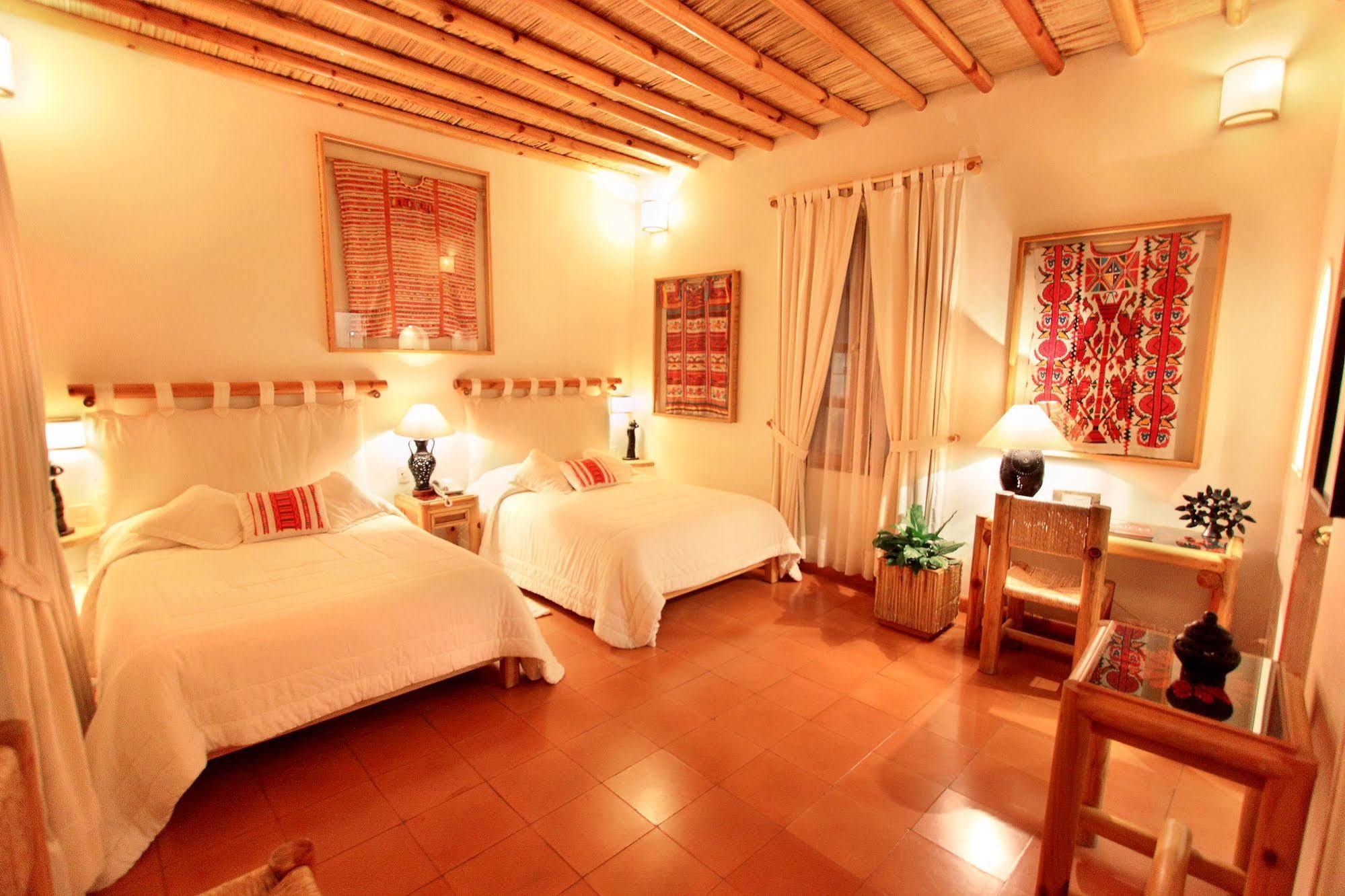 Hotel Boutique La Casa Azul Куернавака Екстериор снимка